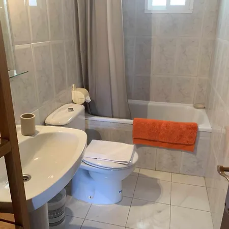 Casa Kaluel Adosado Blanco נרחה