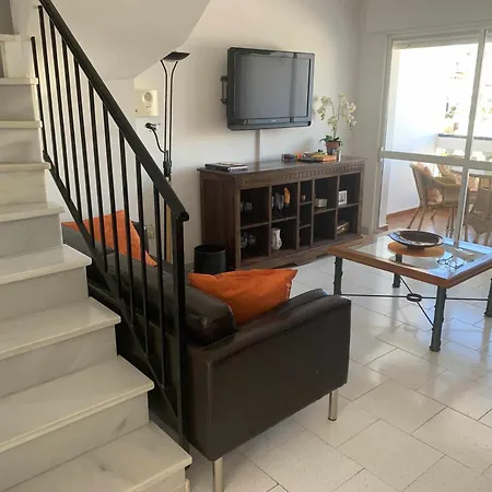 Casa Kaluel Adosado Blanco Сasa de vacaciones