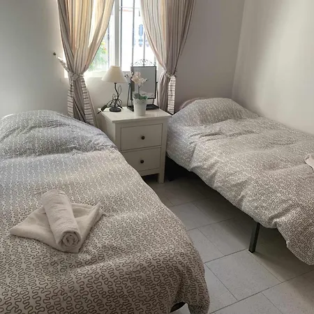 Сasa de vacaciones Casa Kaluel Adosado Blanco