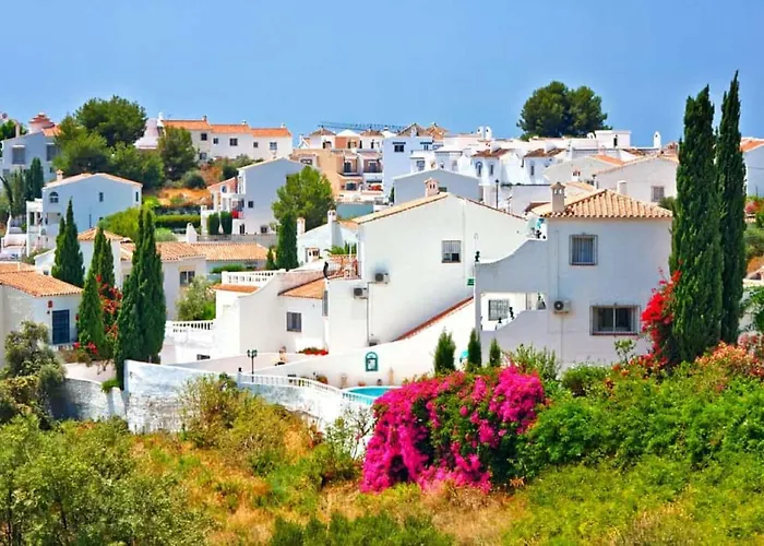 Casa Kaluel Adosado Blanco Hébergement de vacances Nerja