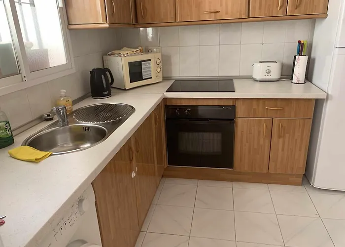 Casa Kaluel Adosado Blanco