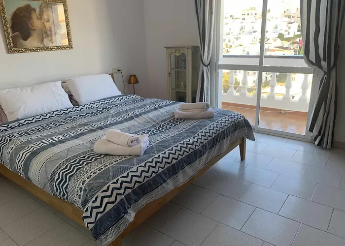 Casa Kaluel Adosado Blanco Nerja