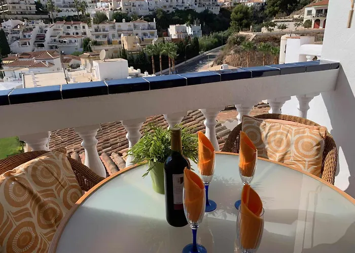 Casa Kaluel Adosado Blanco Nerja